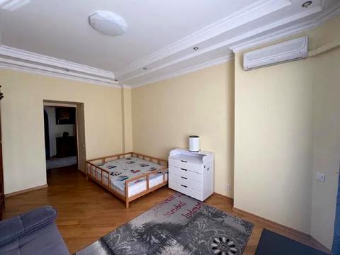 квартира за адресою Київ, Левка Лук'яненка вул. (Маршала Тимошенка), 21