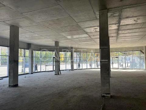 коммерческая по адресу Леонида Каденюка просп. (Юрия Гагарина), 13