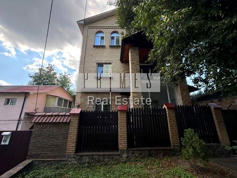 дом по адресу Зверинецкая ул.