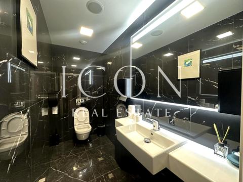 комерційна за адресою Спортивна пл., 1