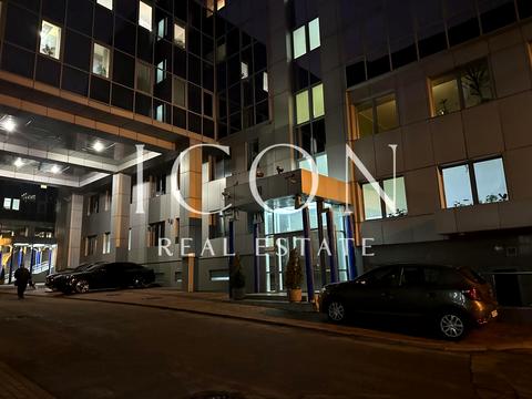 комерційна за адресою Спортивна пл., 1