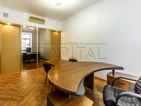 комерційна за адресою Велика Васильківська вул. (Червоноармійська), 47