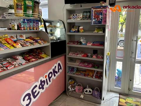 комерційна за адресою Пасічна вул., 15, 15а, 15б