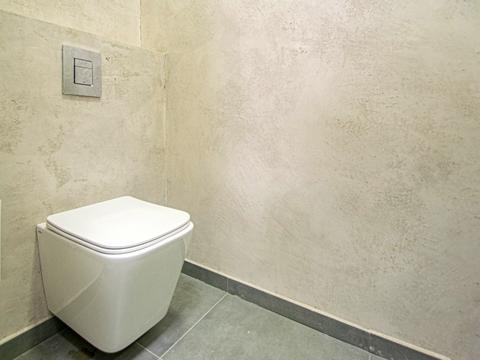 комерційна за адресою Паращука вул., 14