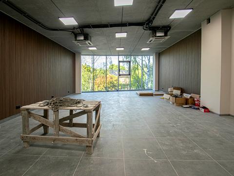 комерційна за адресою Паращука вул., 14