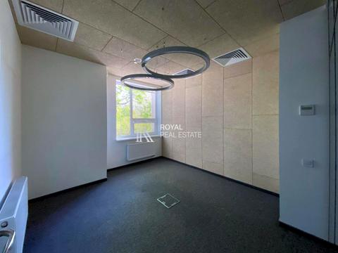 коммерческая по адресу Елены Телиги ул., 6