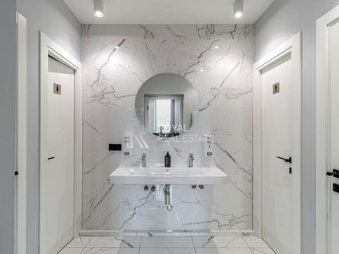 коммерческая по адресу Антоновича ул. (Горького), 74-78