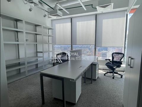 комерційна за адресою Спортивна пл., 1