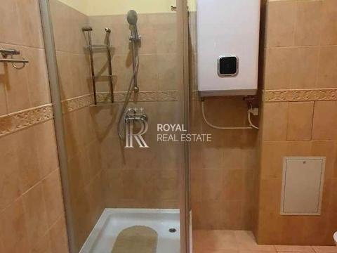 комерційна за адресою Круглоуніверситетська вул., 4