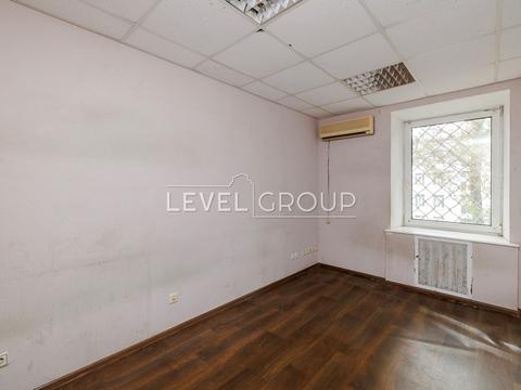 комерційна за адресою Уманська вул., 35