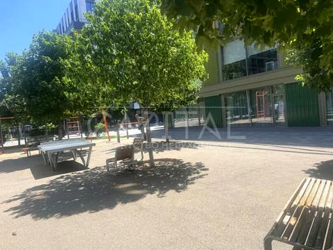 комерційна за адресою Набережно-Рибальська дорога вул., 31