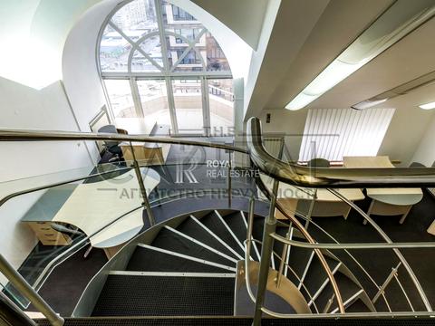 комерційна за адресою Левка Лук'яненка вул. (Маршала Тимошенка), 29