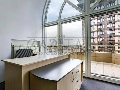 комерційна за адресою Левка Лук'яненка вул. (Маршала Тимошенка), 29