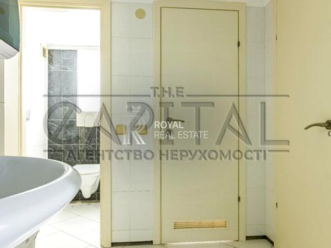 комерційна за адресою Левка Лук'яненка вул. (Маршала Тимошенка), 29