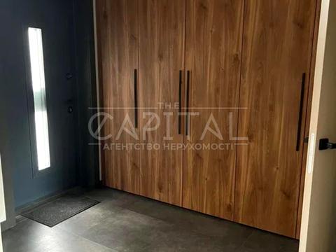 будинок за адресою Богатирська вул., 4-Б