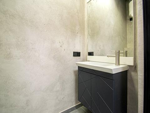 комерційна за адресою Паращука вул., 14