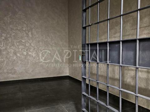 комерційна за адресою Генерала Алмазова вул. (Кутузова), 12