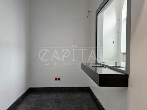 комерційна за адресою Генерала Алмазова вул. (Кутузова), 12