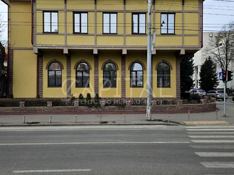 комерційна за адресою Генерала Алмазова вул. (Кутузова), 12