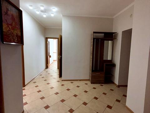 квартира за адресою Павла Тичини вул., 2-Б