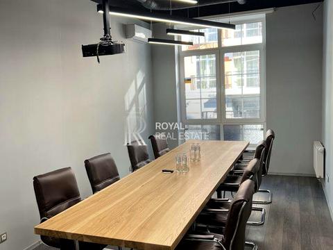 комерційна за адресою Дігтярна, 8