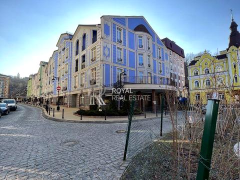 комерційна за адресою Дігтярна, 8