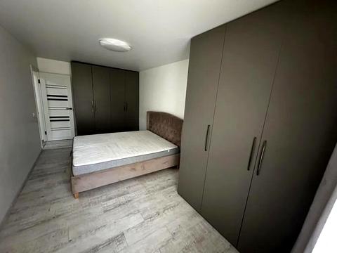 квартира за адресою Євгена Патона вул., 4