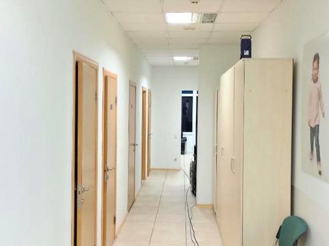 комерційна за адресою Почайнинська вул., 70