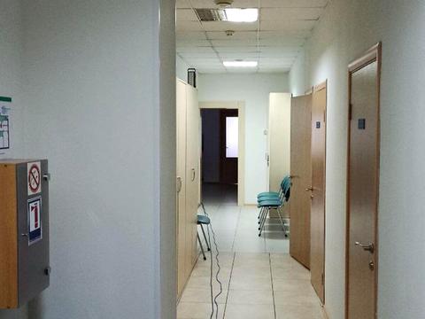 комерційна за адресою Почайнинська вул., 70