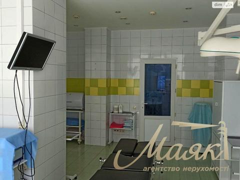 комерційна за адресою Почайнинська вул., 70