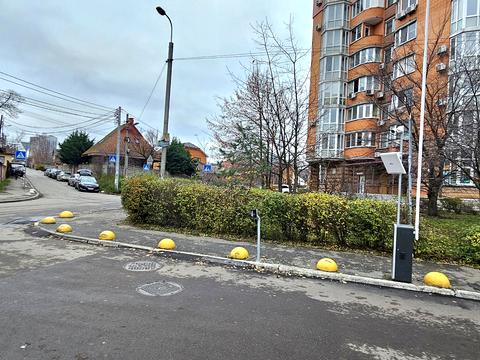 ділянка за адресою Осіння вул., 40