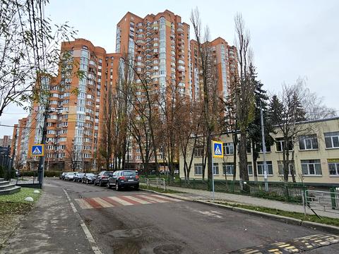 ділянка за адресою Осіння вул., 40