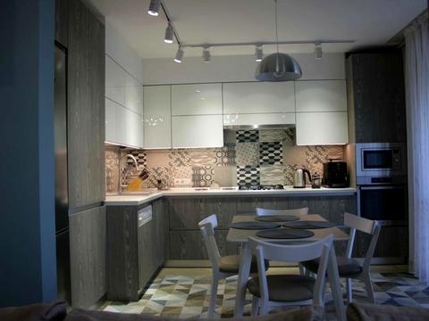 квартира по адресу Угорская ул., 12