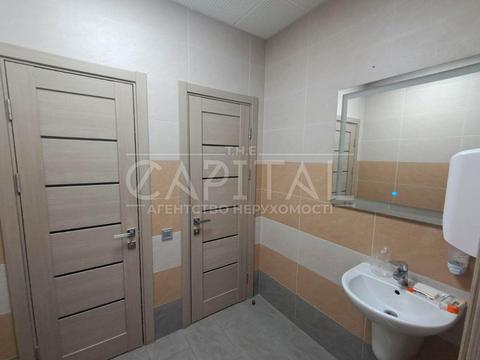 комерційна за адресою Лєскова вул., 9