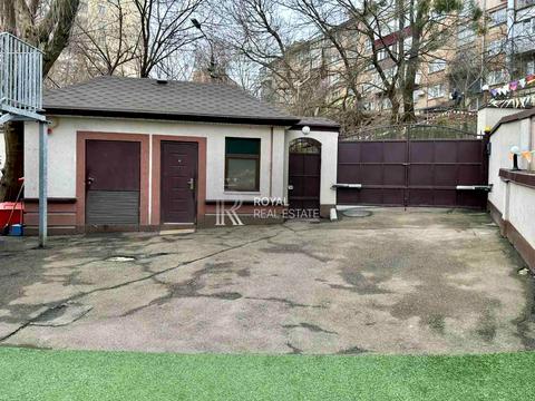 комерційна за адресою Пер. Косогірний, 10