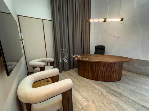 комерційна за адресою Саксаганського вул., 58