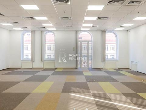 коммерческая по адресу Жилянская ул., 75