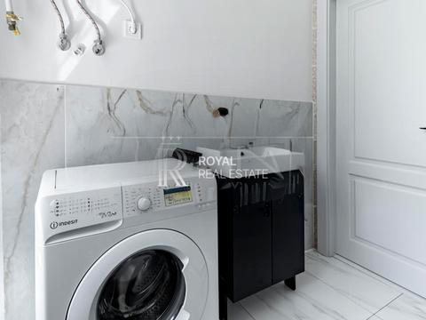 комерційна за адресою Круглоуніверситетська вул., 22