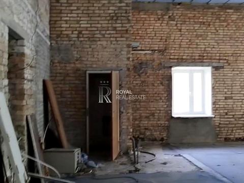 коммерческая по адресу Дніпровська Наб., 13