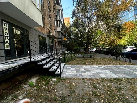 комерційна за адресою Рибальська вул., 11