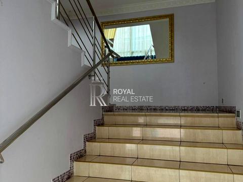 комерційна за адресою Володимира Івасюка просп. (Героїв Сталінграду), 2