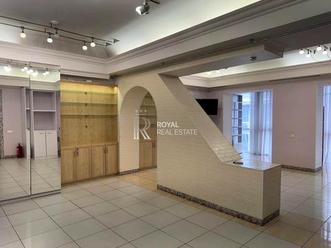 комерційна за адресою Володимира Івасюка просп. (Героїв Сталінграду), 2