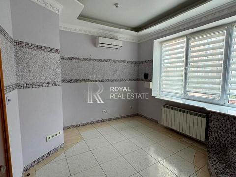 комерційна за адресою Володимира Івасюка просп. (Героїв Сталінграду), 2