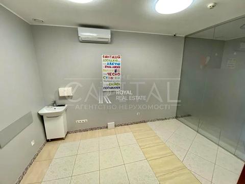 комерційна за адресою Володимира Івасюка просп. (Героїв Сталінграду), 2