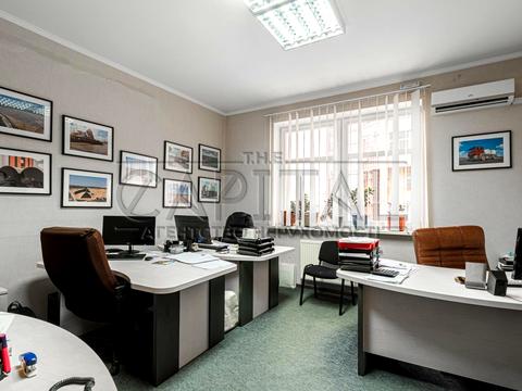 комерційна за адресою Київ, Євгена Коновальця вул. (Щорса), 32-Б