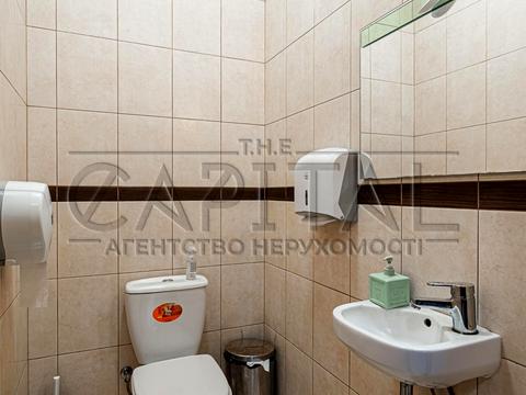 комерційна за адресою Київ, Євгена Коновальця вул. (Щорса), 32-Б