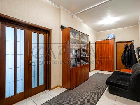 комерційна за адресою Київ, Євгена Коновальця вул. (Щорса), 32-Б