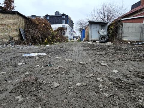 ділянка за адресою Осіння вул., 40