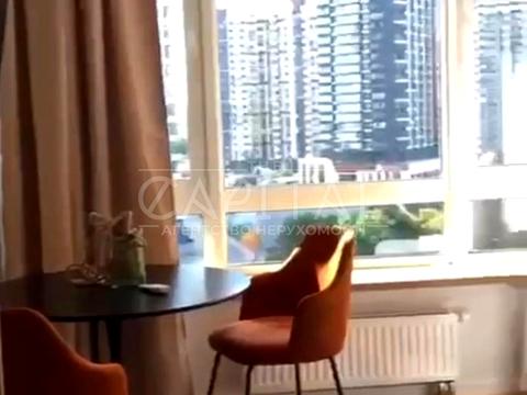 квартира за адресою Зарічна вул., 2