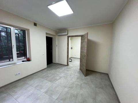 комерційна за адресою Ференца Ракоці вул., 20